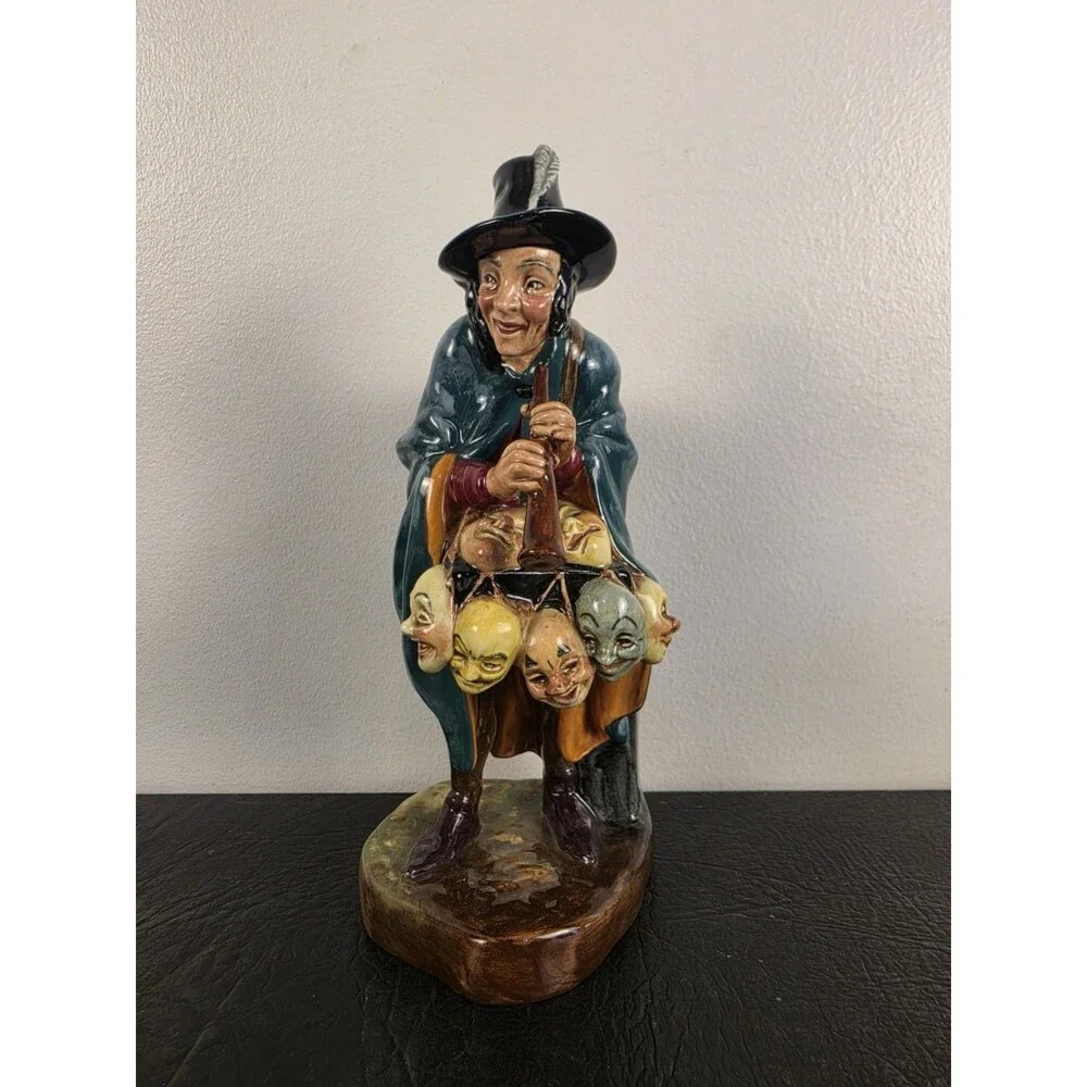Vintage Royal Doulton HN 2103